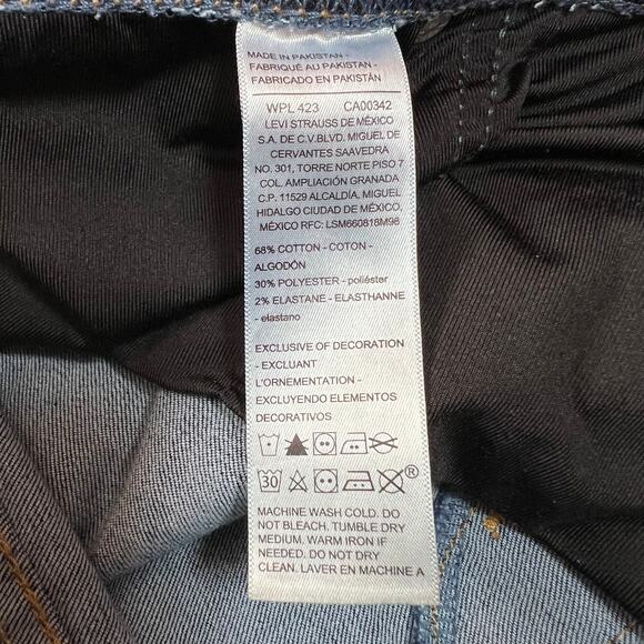 Levi's High Rise Totally Shaping Pull On BootCut Jeans Size 22 Western Casual - Picture 6 of 9